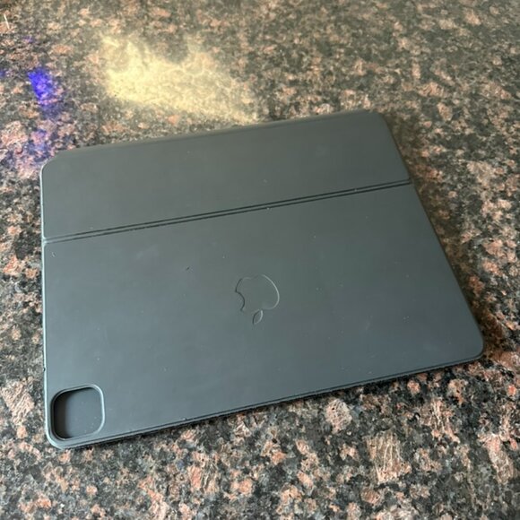 Magic Keyboard for iPad Pro 12.9 Inch - Picture 3 of 6